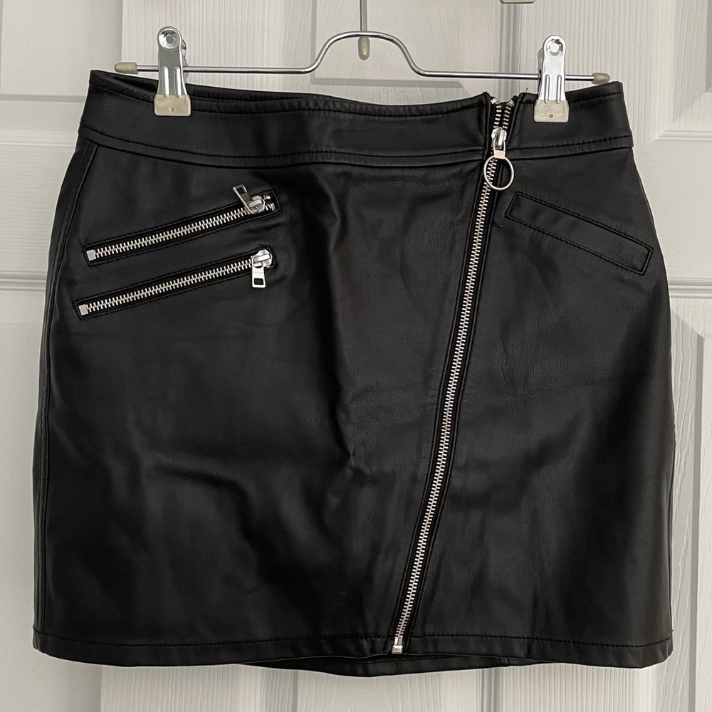 NWOT Express Black Leather Mini Skirt Size 4